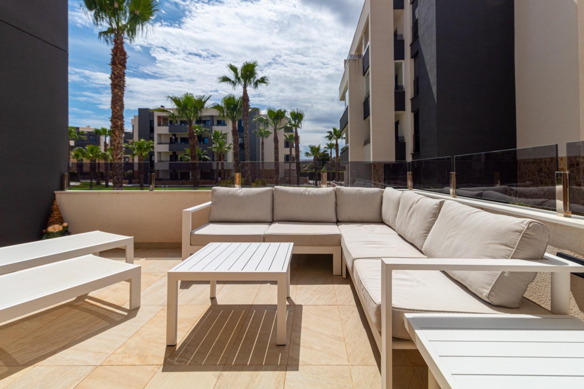 Reventa - Apartamento / piso -
Orihuela Costa - La Florida