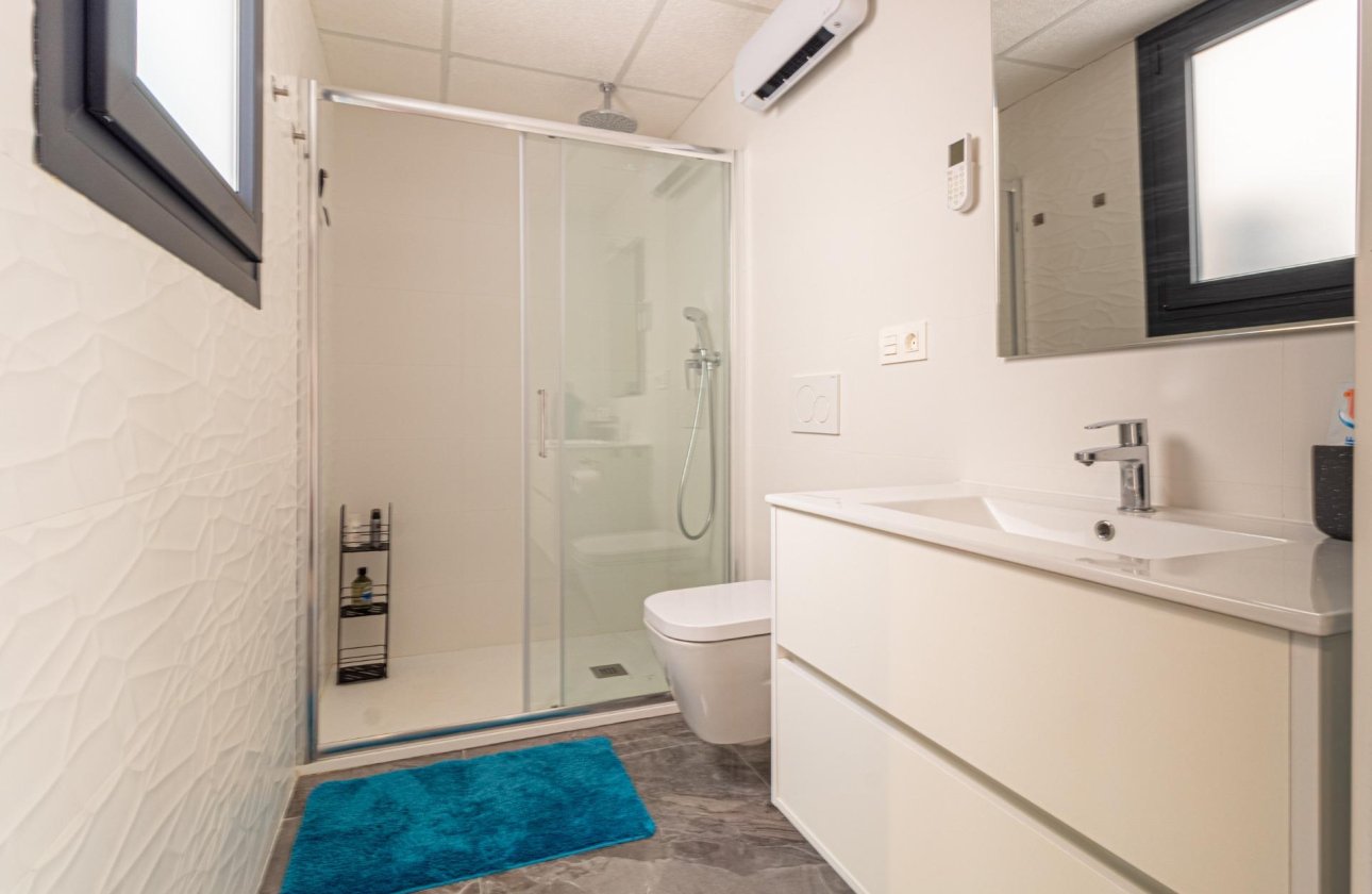 Reventa - Apartamento / piso -
Orihuela Costa - La Florida