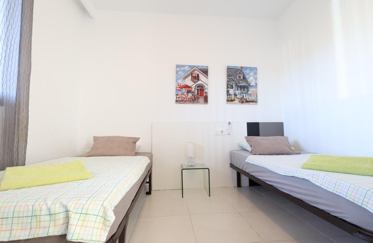 Reventa - Apartamento / piso -
Orihuela Costa - La Zenia