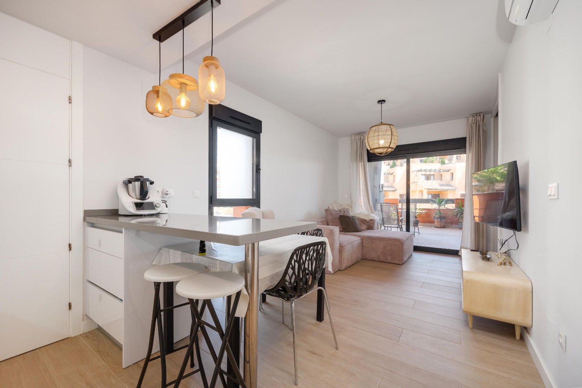 Reventa - Apartamento / piso -
Orihuela-Costa - Las Filipinas