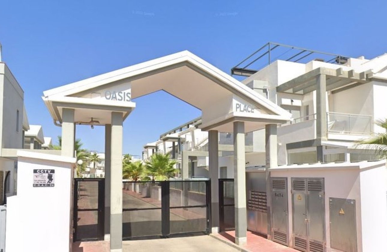 Reventa - Apartamento / piso -
Orihuela - La Florida