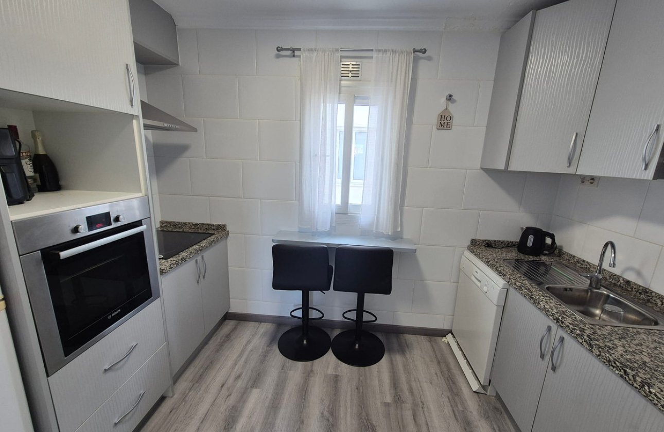 Reventa - Apartamento / piso -
Orihuela - La Florida