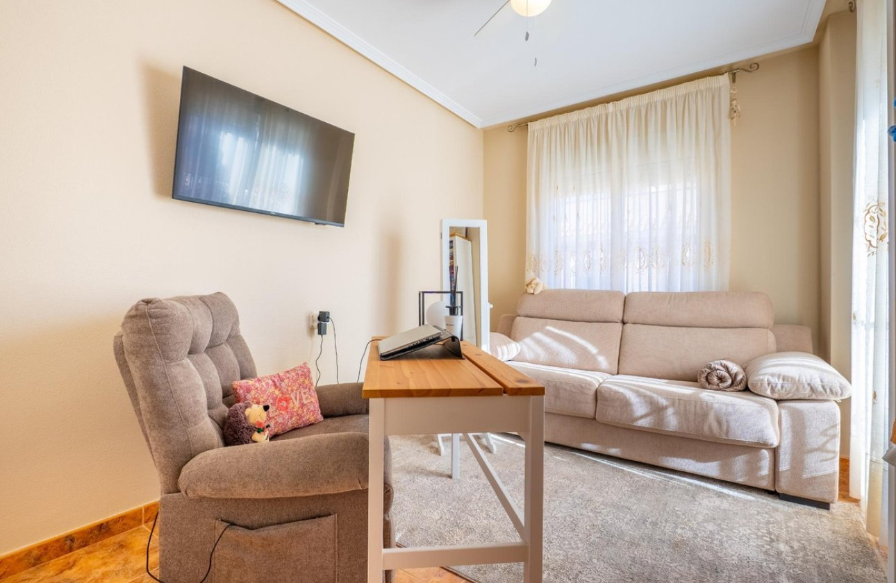 Reventa - Apartamento / piso -
Orihuela - La Regia