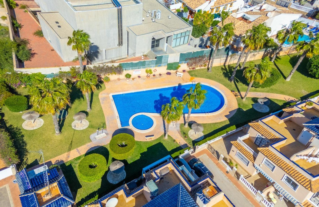Reventa - Apartamento / piso -
Orihuela - La Regia