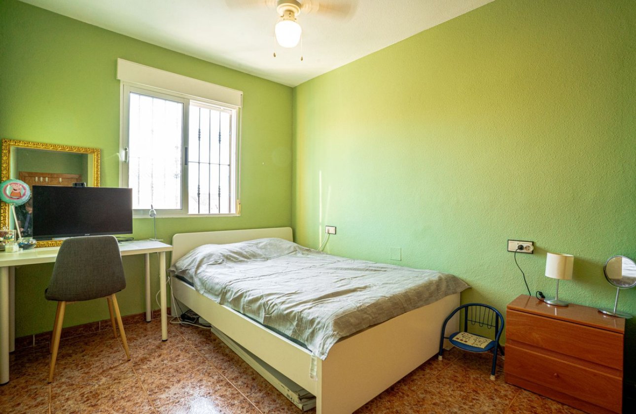 Reventa - Apartamento / piso -
Orihuela - Los Altos