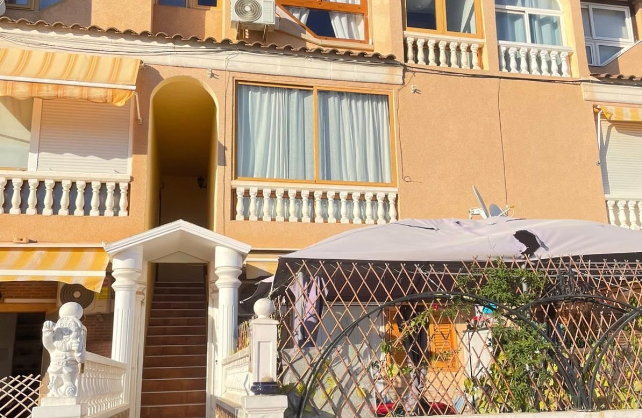 Reventa - Apartamento / piso -
Orihuela - Los Altos