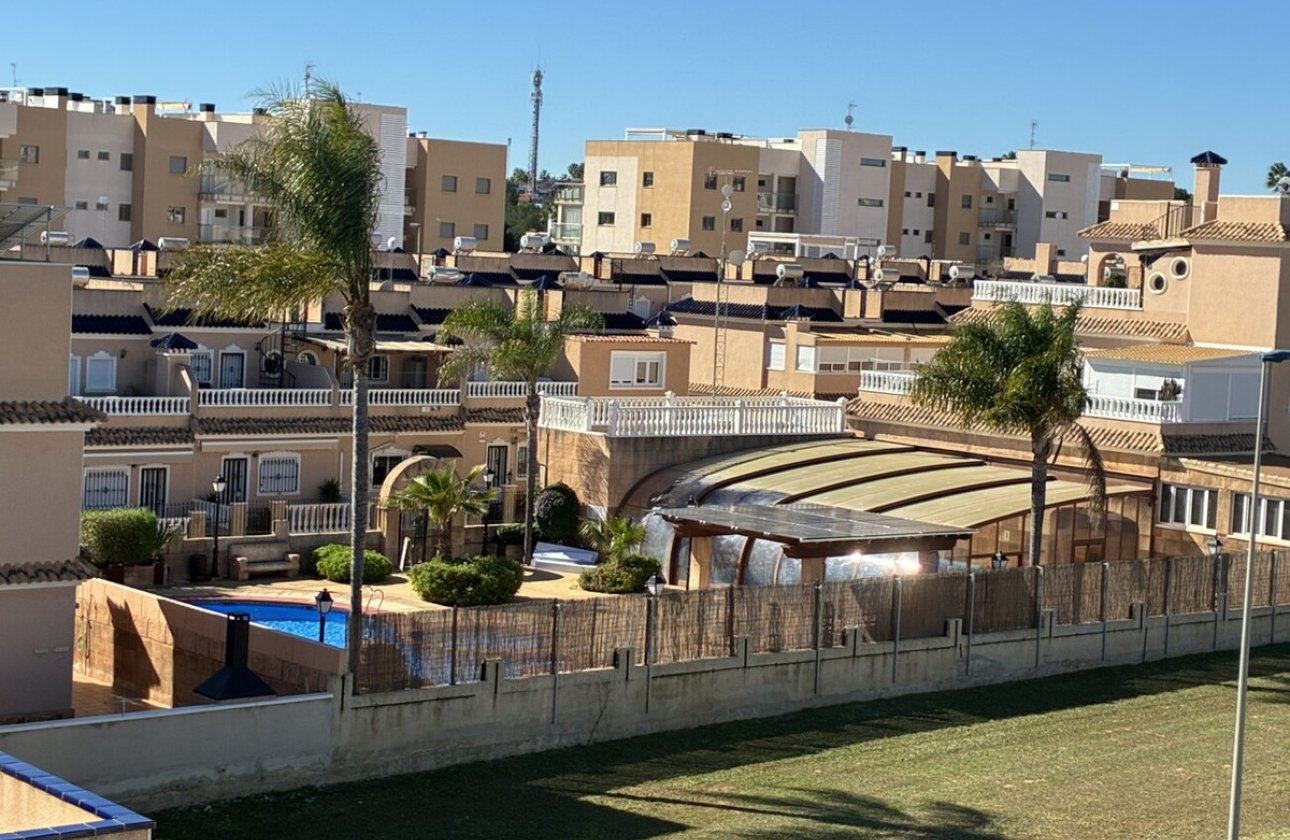 Reventa - Apartamento / piso -
Orihuela - Los Dolses