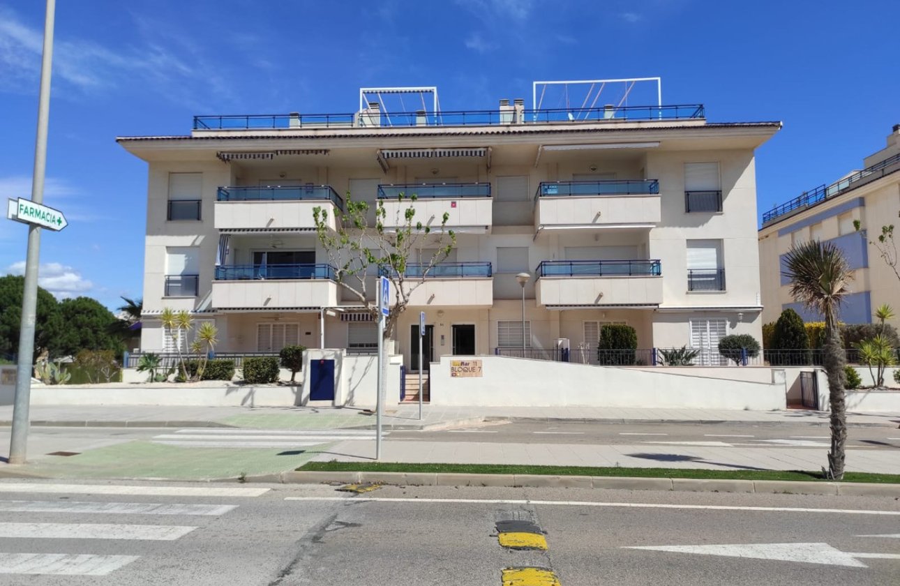 Reventa - Apartamento / piso -
Orihuela - Mil Palmeras