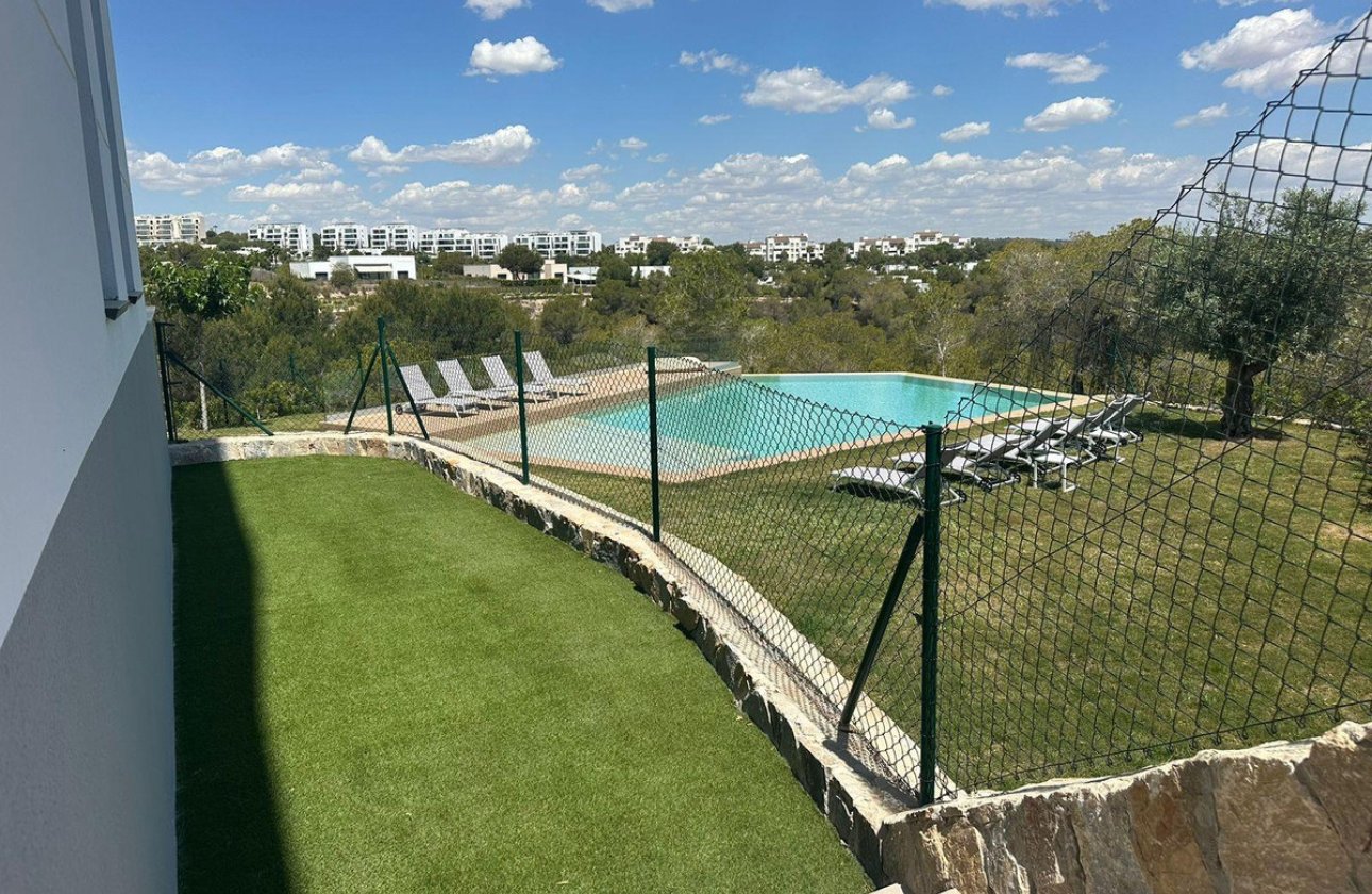 Reventa - Apartamento / piso -
Orihuela - Orihuela Centro