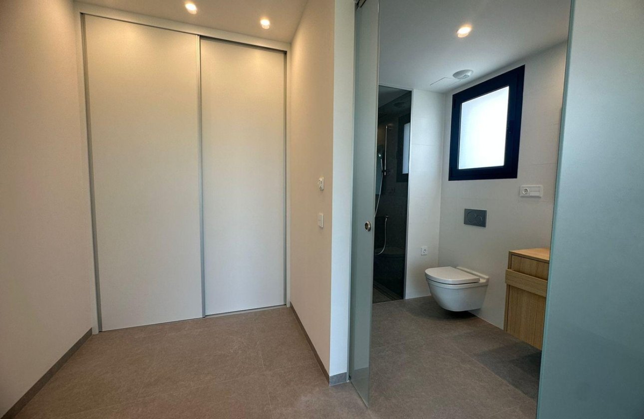 Reventa - Apartamento / piso -
Orihuela - Orihuela Centro