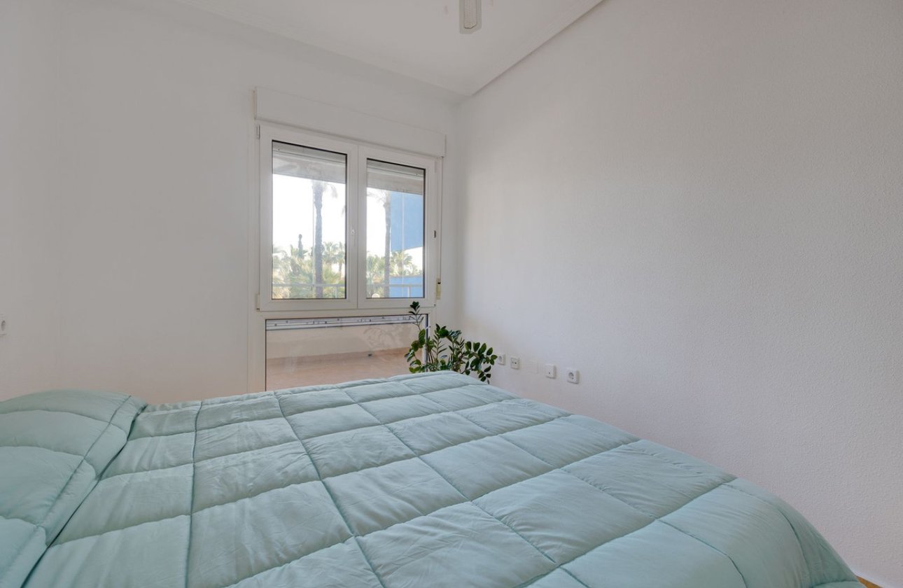 Reventa - Apartamento / piso -
Orihuela - Orihuela Costa