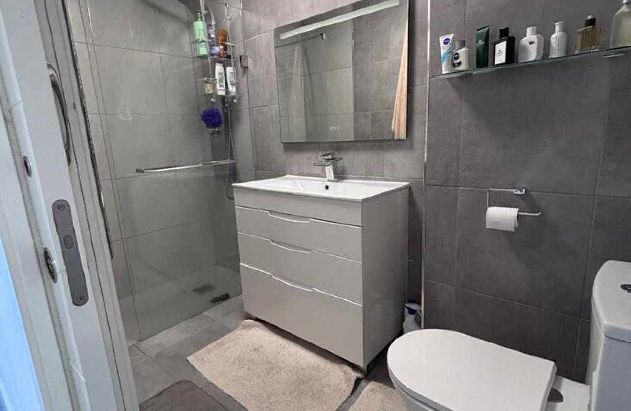 Reventa - Apartamento / piso -
Orihuela - Orihuela Costa