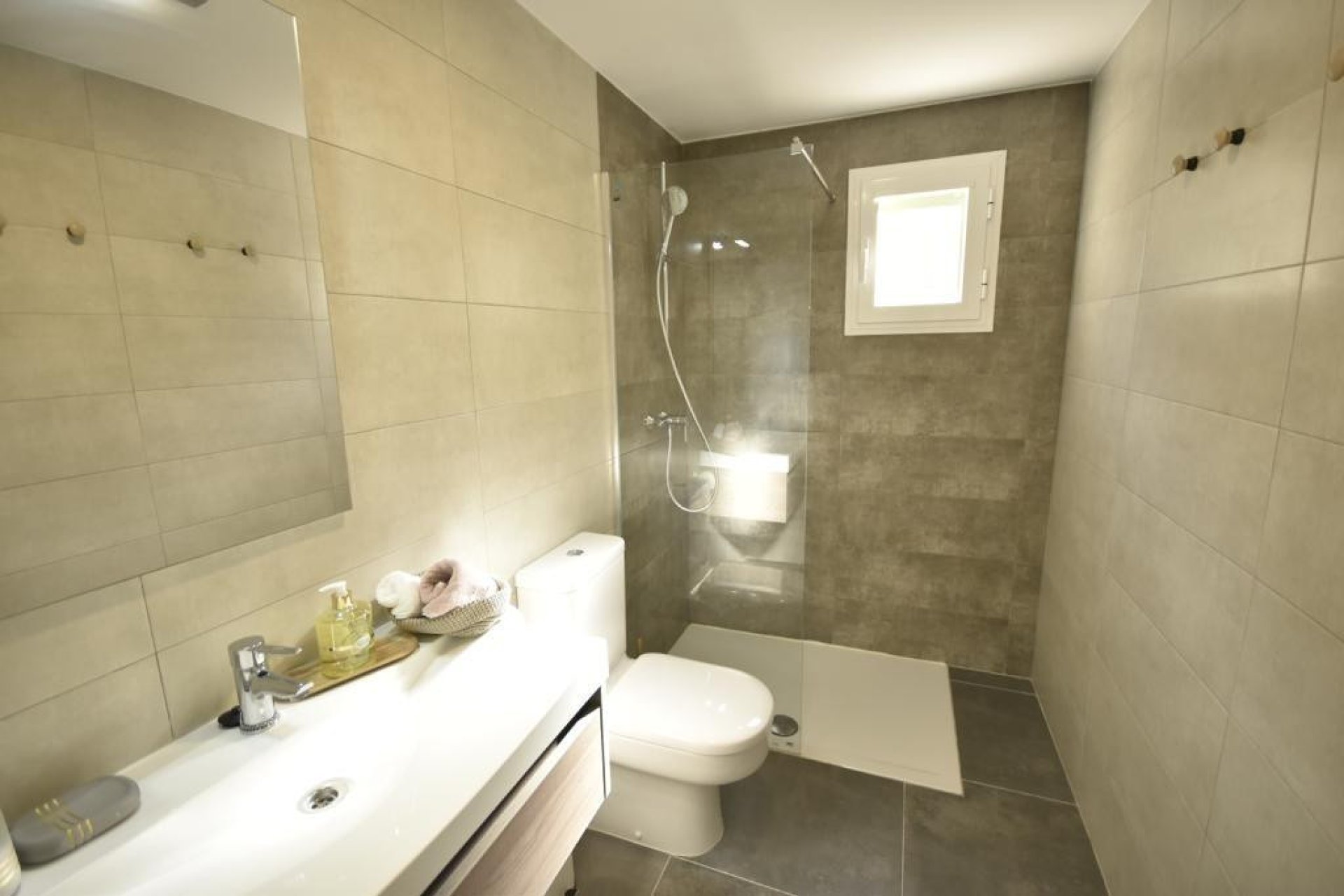 Reventa - Apartamento / piso -
Orihuela - Orihuela Costa