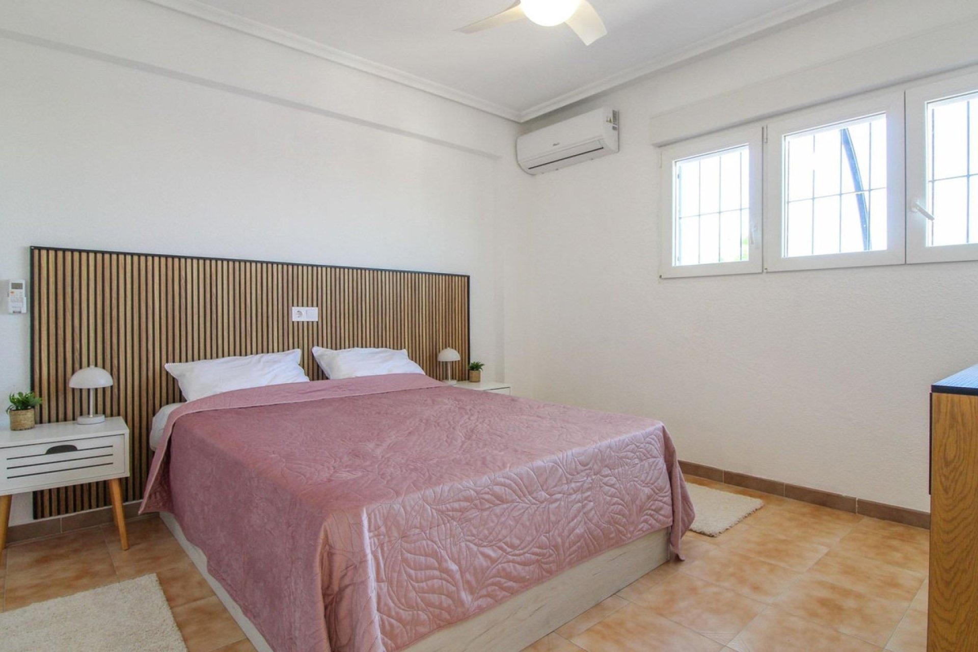 Reventa - Apartamento / piso -
Orihuela - Orihuela Costa