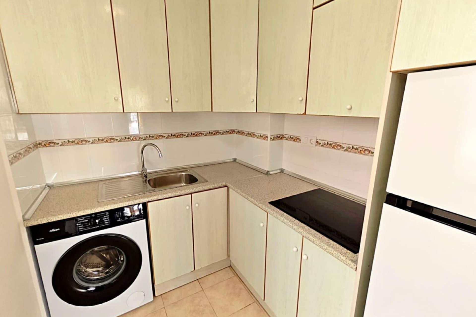 Reventa - Apartamento / piso -
Orihuela - Orihuela Costa