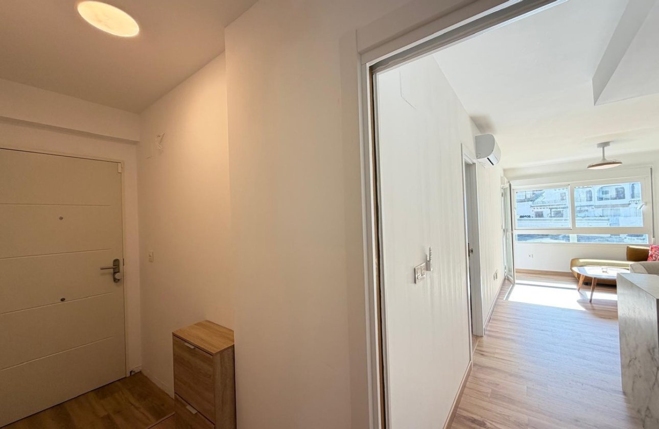 Reventa - Apartamento / piso -
Orihuela - Orihuela Costa