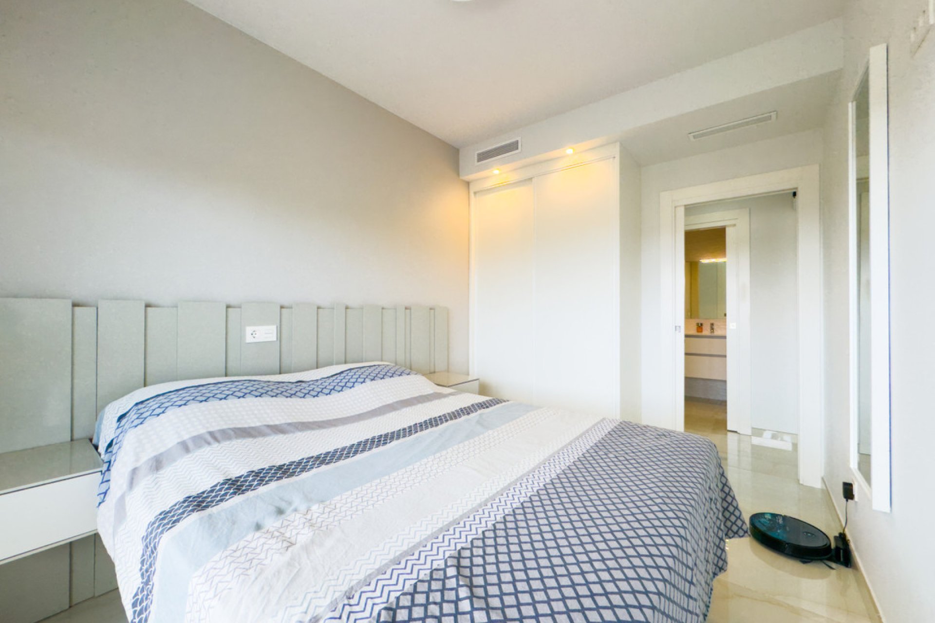 Reventa - Apartamento / piso -
Orihuela - Orihuela Costa