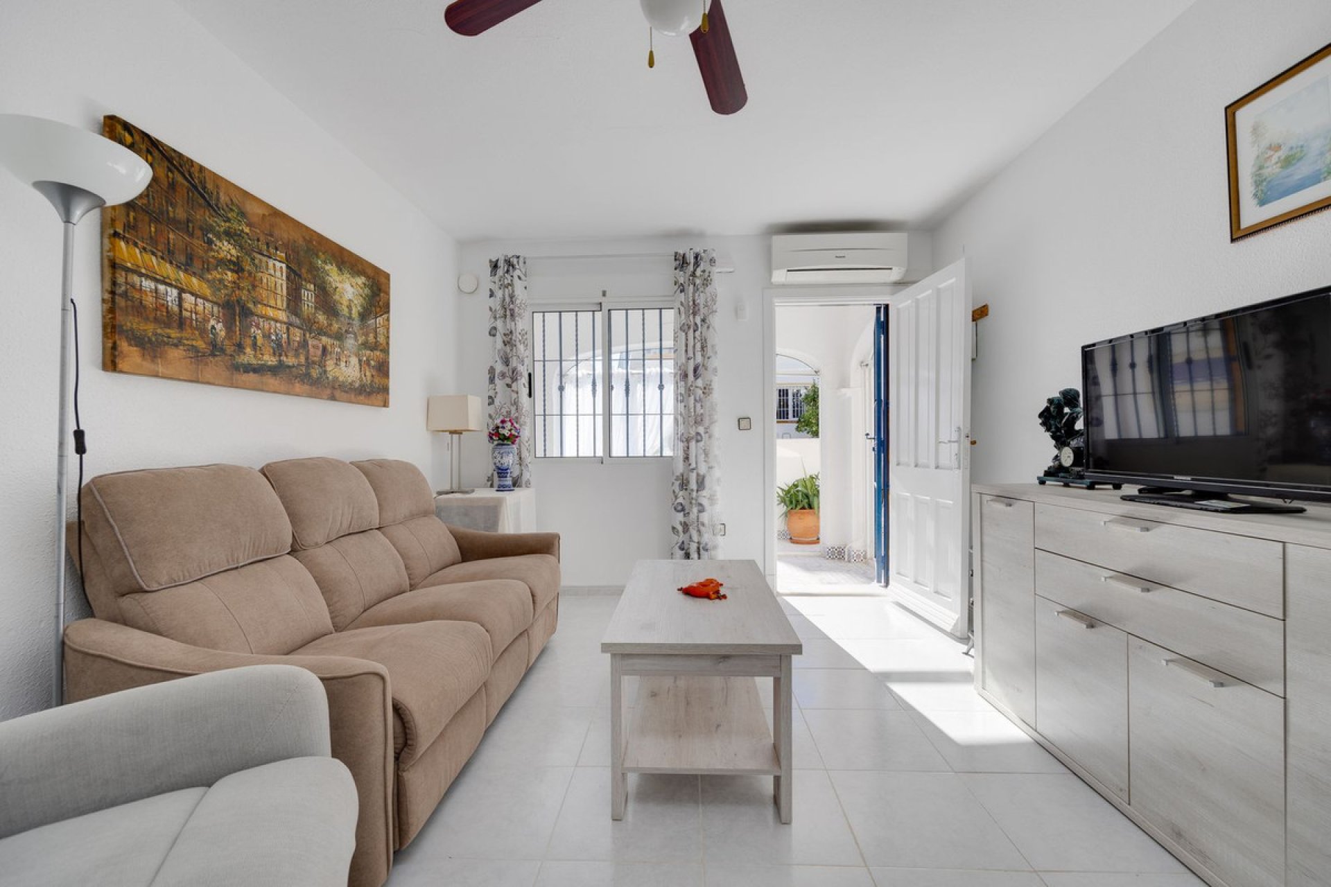 Reventa - Apartamento / piso -
Orihuela - Orihuela Costa