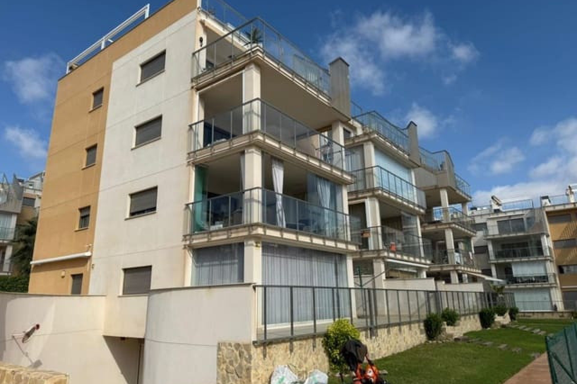 Reventa - Apartamento / piso -
Orihuela - Orihuela Costa