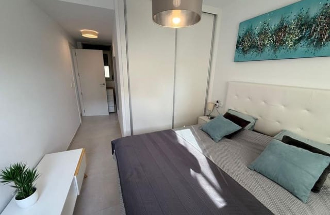 Reventa - Apartamento / piso -
Orihuela - Orihuela Costa