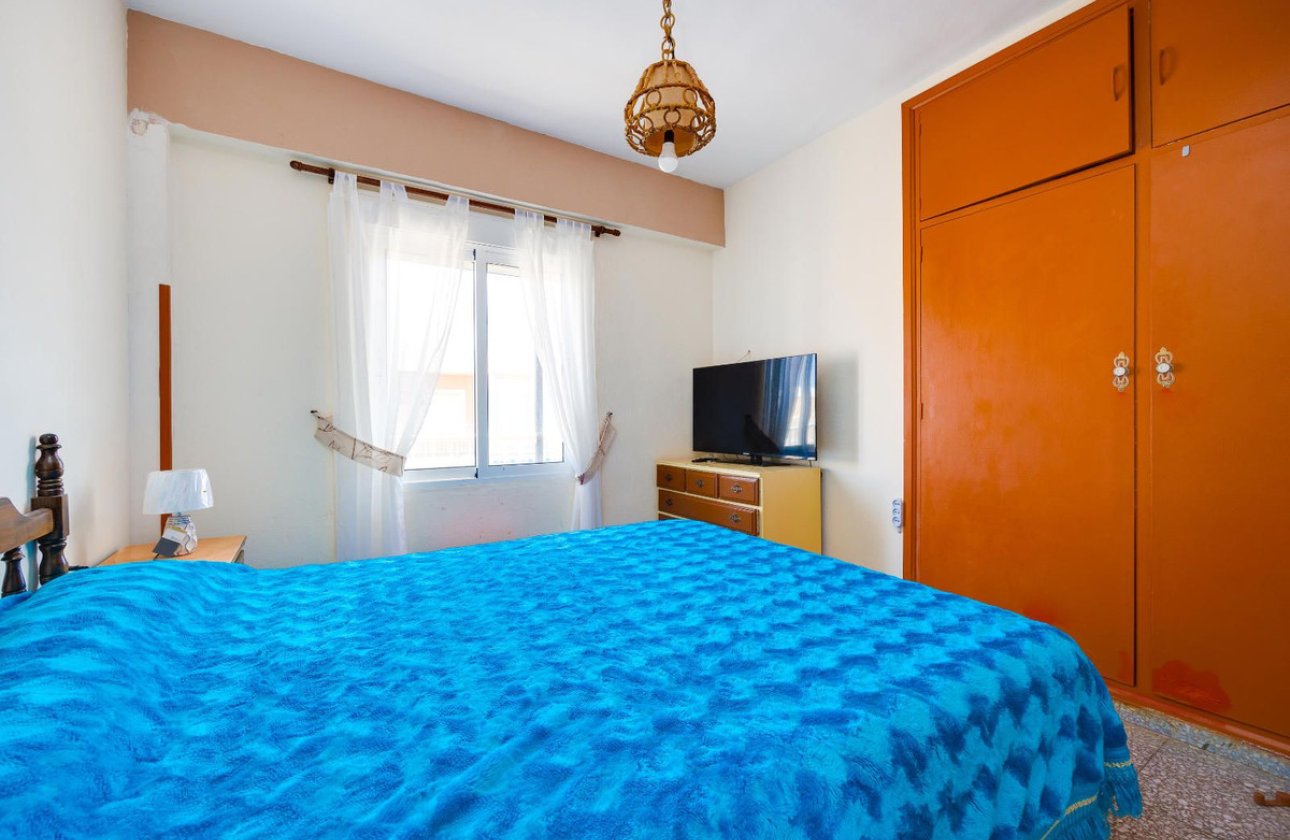 Reventa - Apartamento / piso -
Orihuela - Orihuela Costa