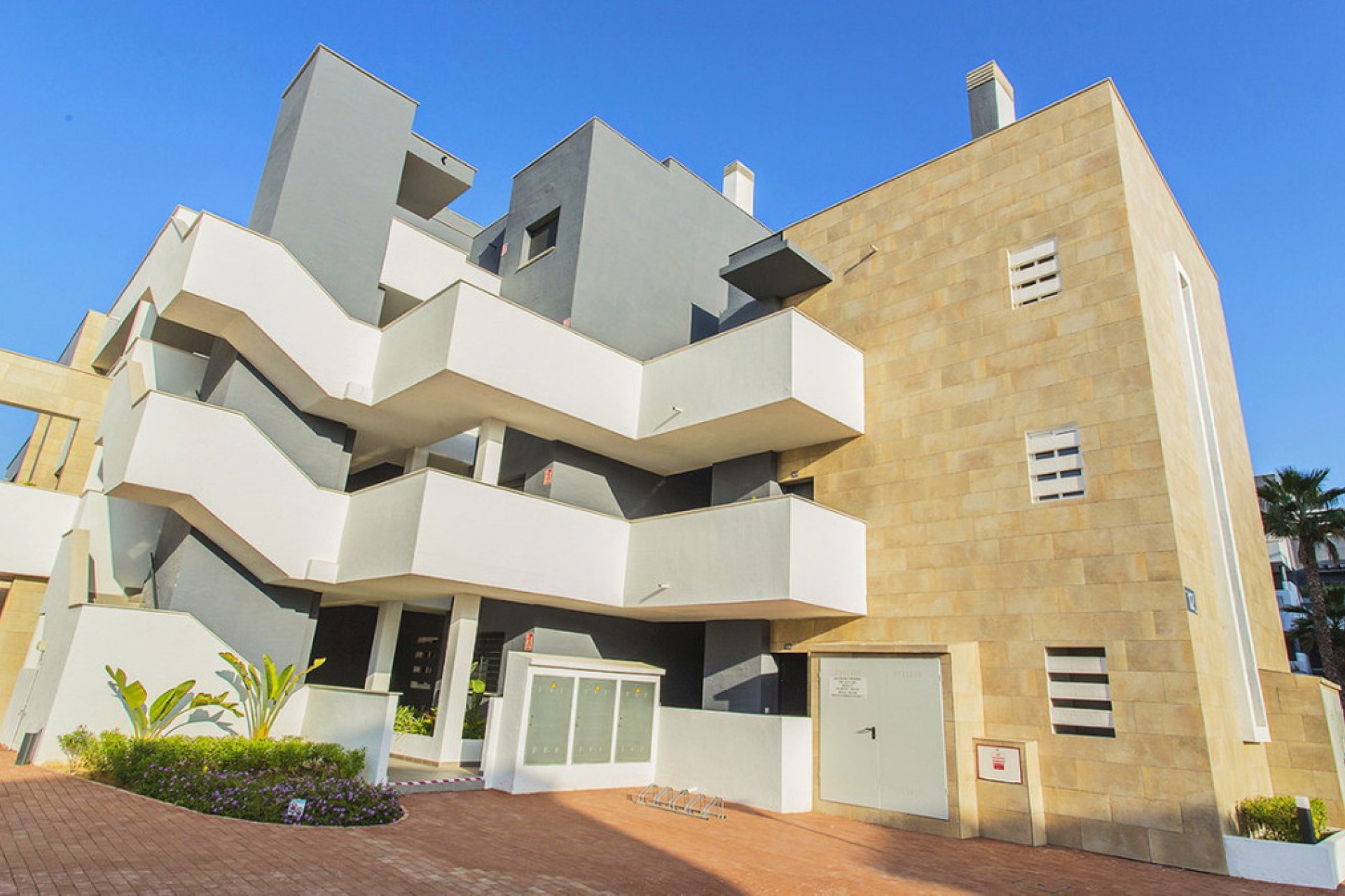 Reventa - Apartamento / piso -
Orihuela - Playa Flamenca