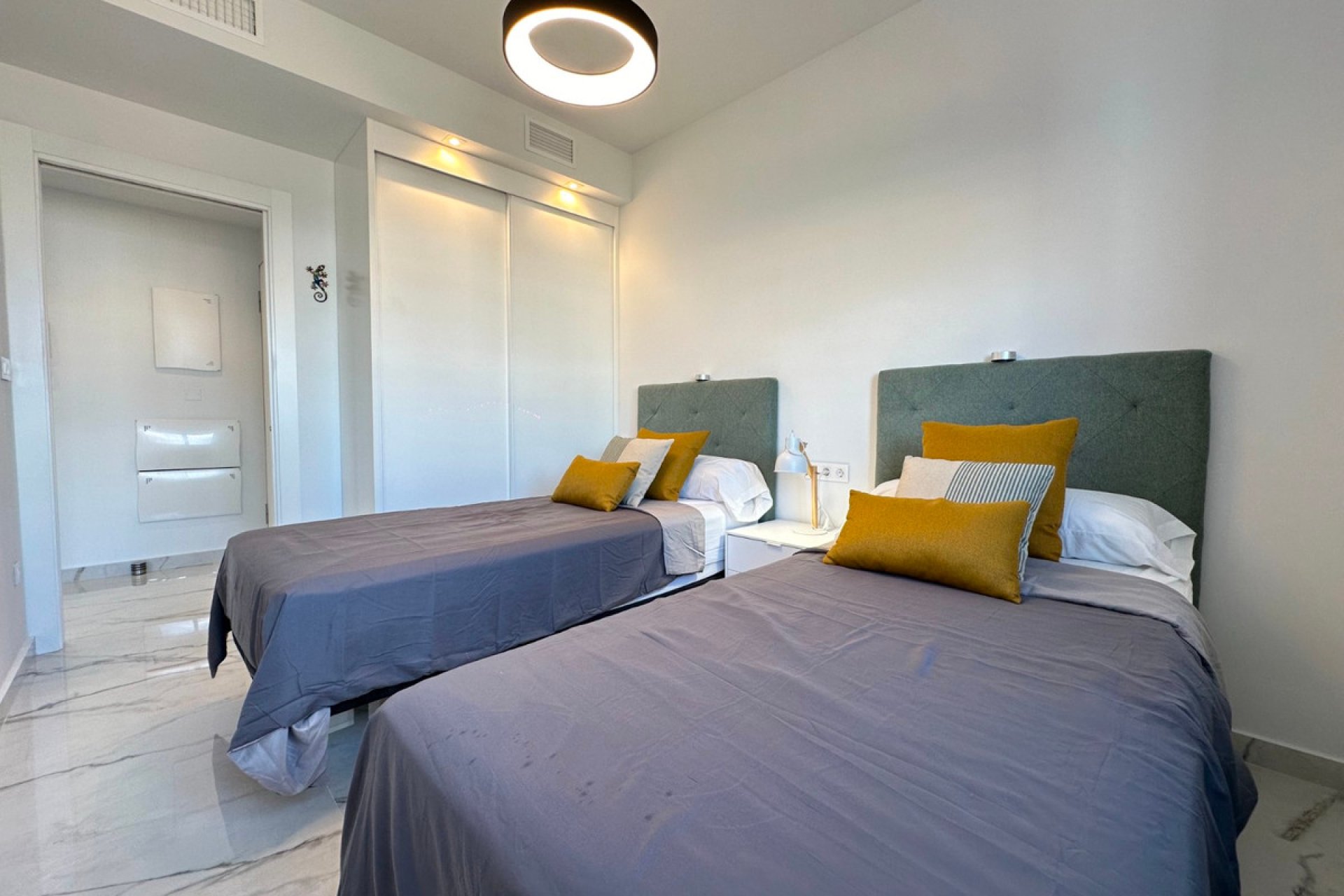 Reventa - Apartamento / piso -
Orihuela - Playa Flamenca