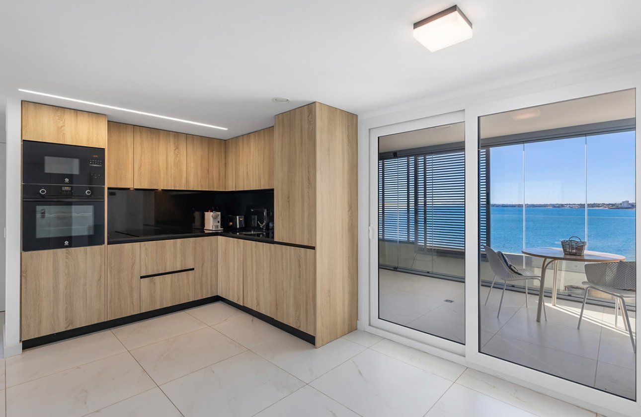 Reventa - Apartamento / piso -
Orihuela - Punta Prima