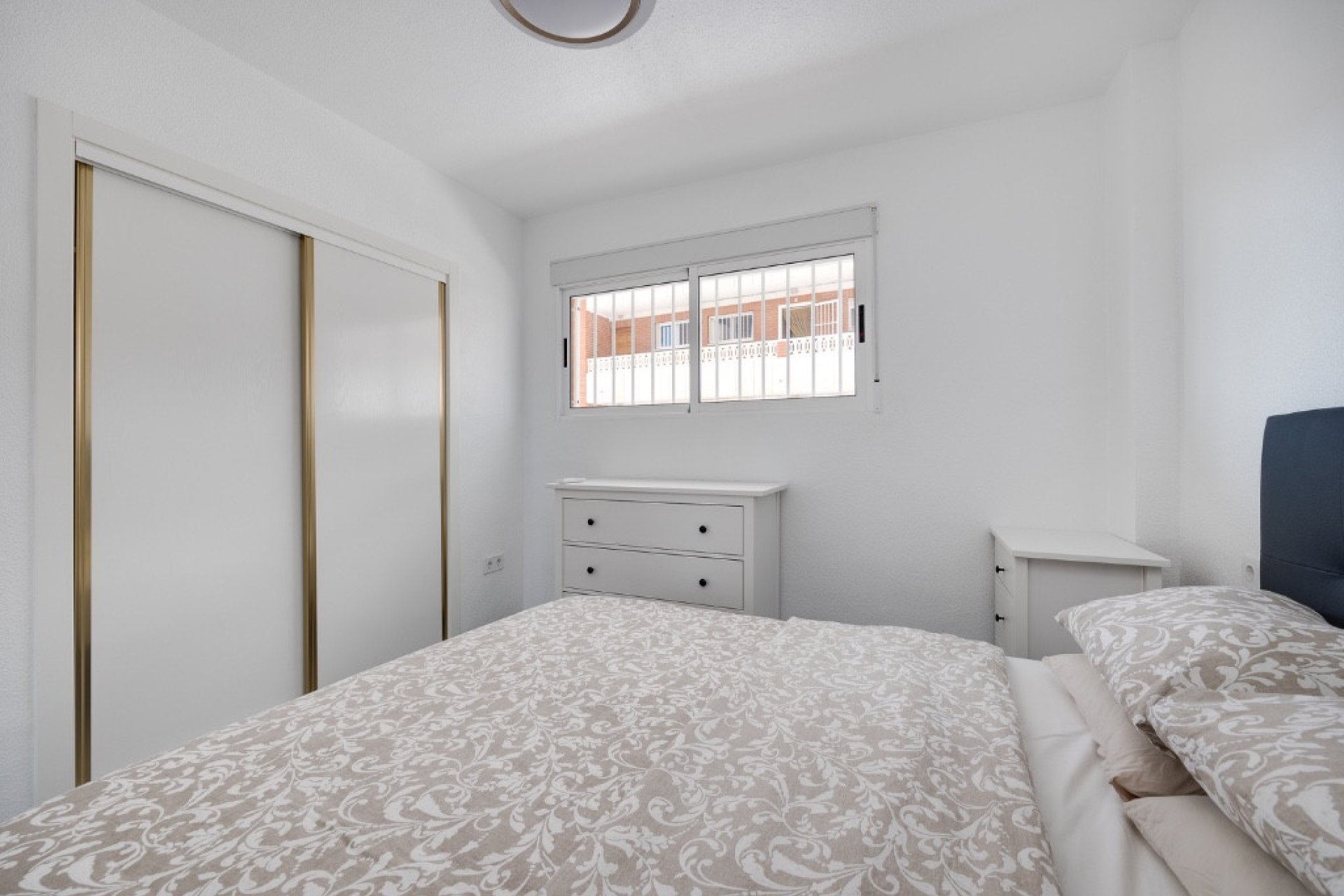 Reventa - Apartamento / piso -
Orihuela - Punta Prima