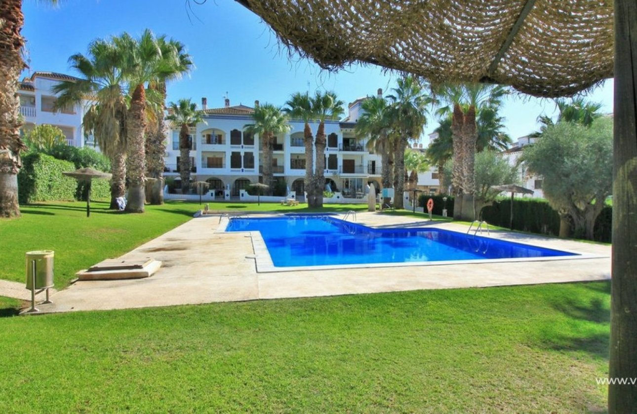 Reventa - Apartamento / piso -
Orihuela - Villamartin