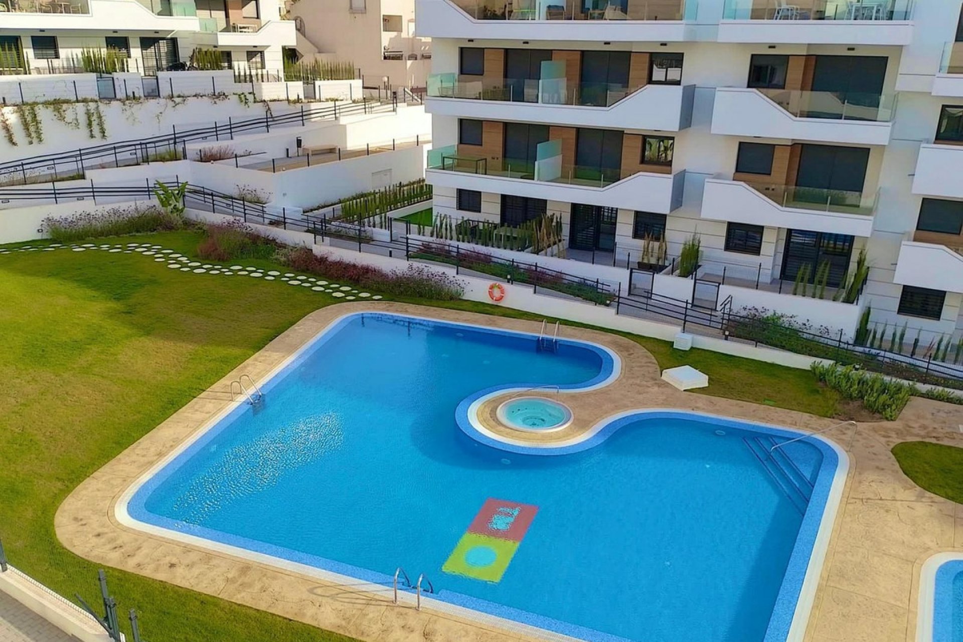 Reventa - Apartamento / piso -
Orihuela - Villamartin