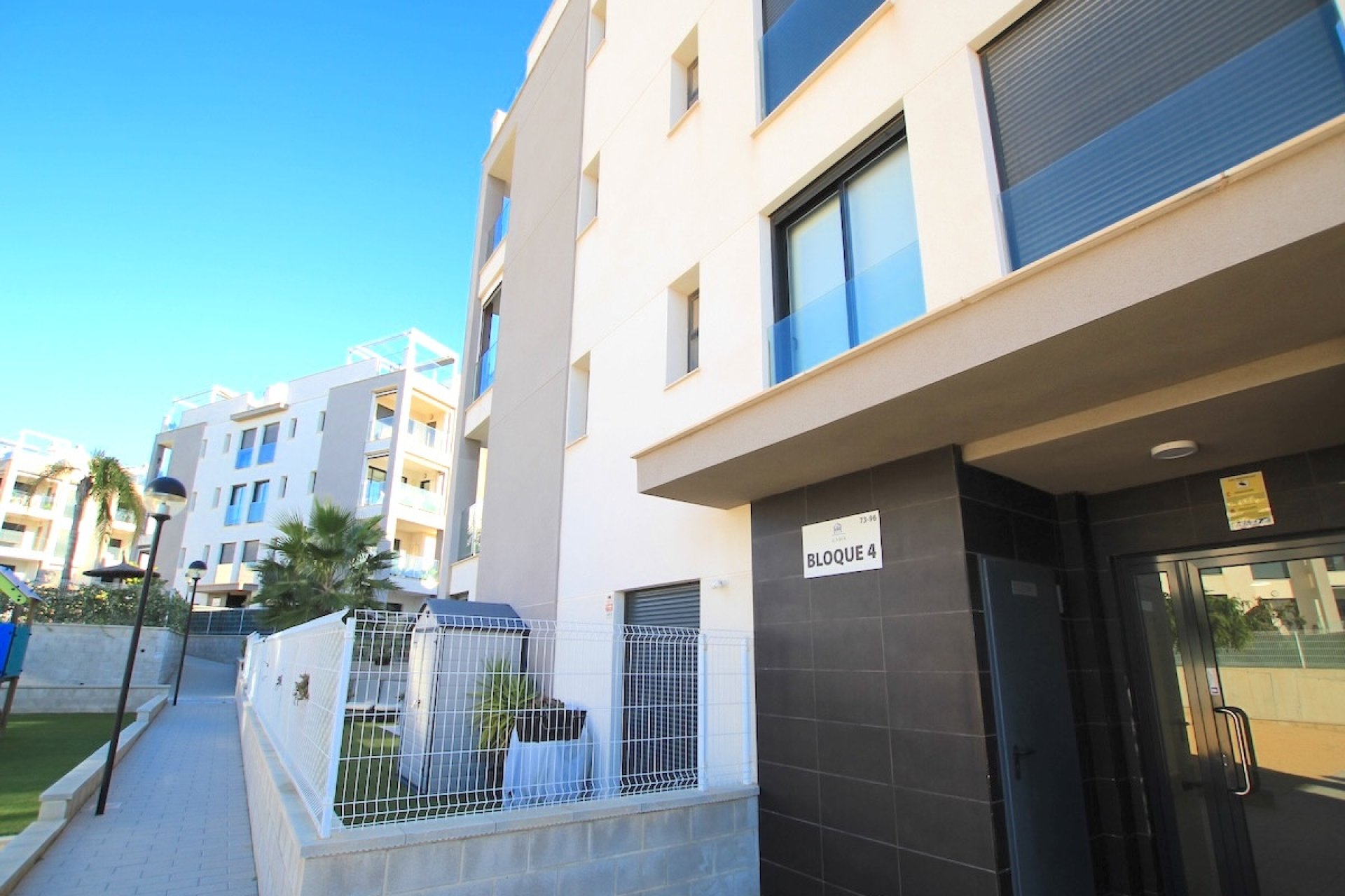 Reventa - Apartamento / piso -
Orihuela - Villamartin