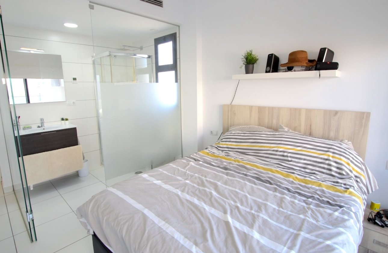 Reventa - Apartamento / piso -
Orihuela - Villamartin
