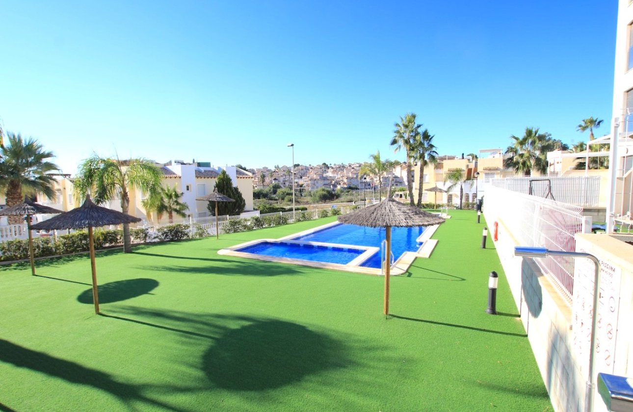 Reventa - Apartamento / piso -
Orihuela - Villamartin