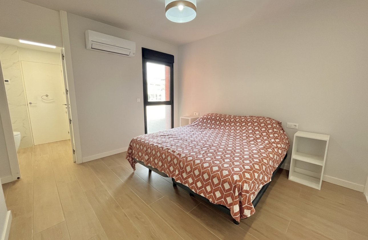 Reventa - Apartamento / piso -
Orihuela - Villamartin
