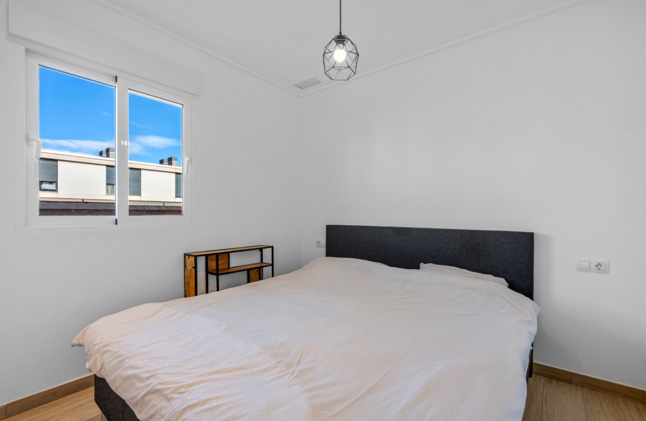 Reventa - Apartamento / piso -
Orihuela - Villamartin