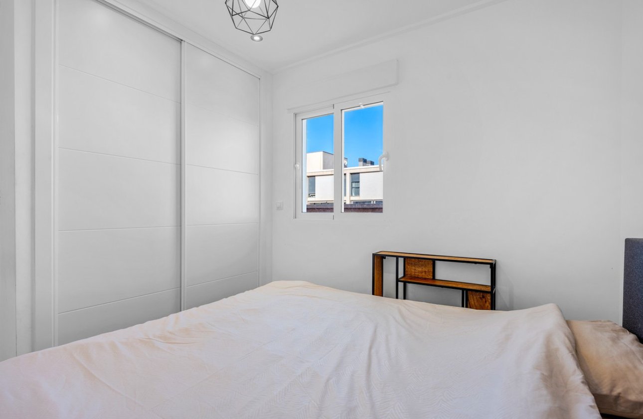 Reventa - Apartamento / piso -
Orihuela - Villamartin