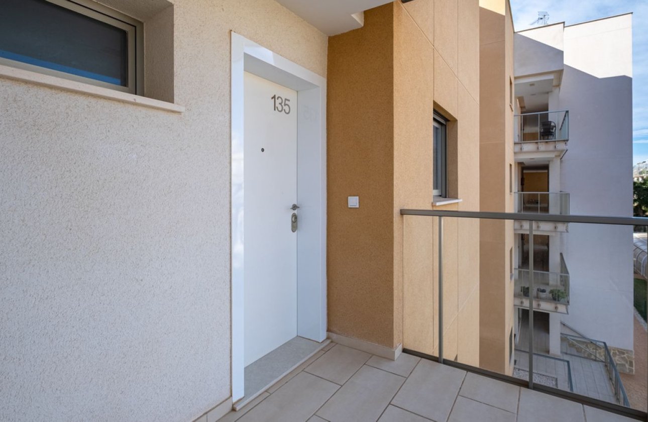 Reventa - Apartamento / piso -
Orihuela - Villamartin