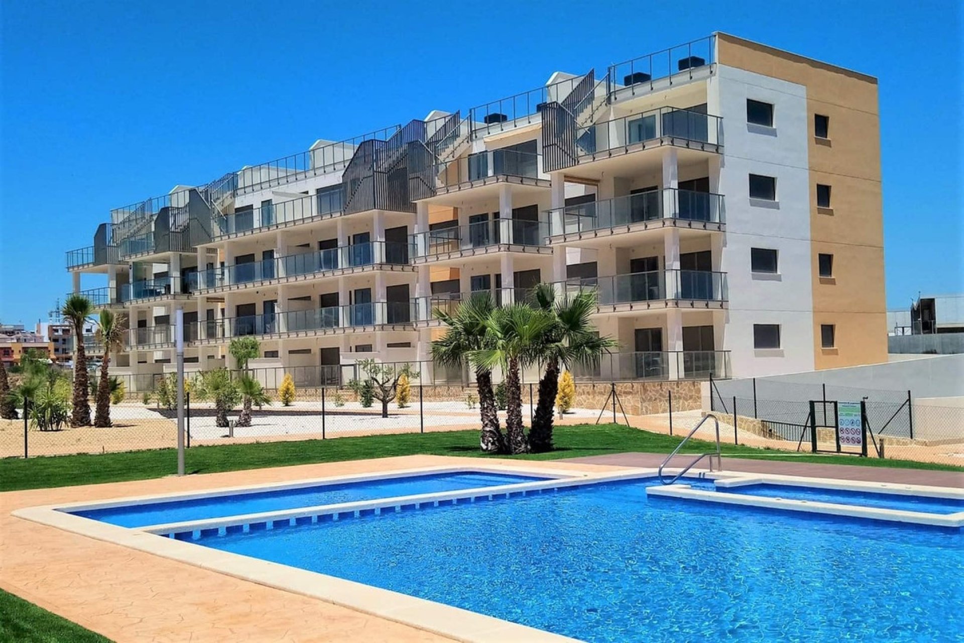 Reventa - Apartamento / piso -
Orihuela - Villamartin