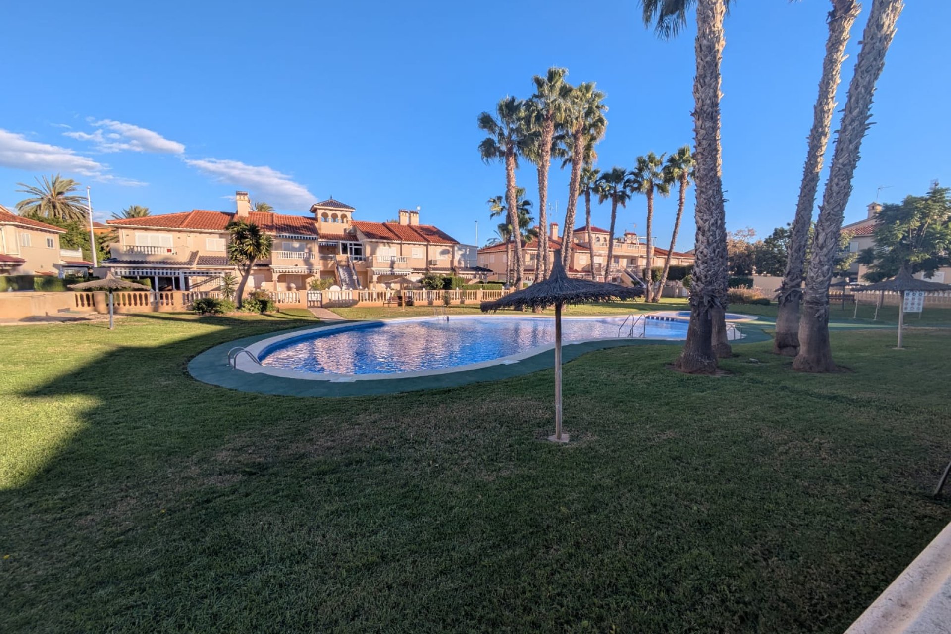 Reventa - Apartamento / piso -
Playa Flamenca