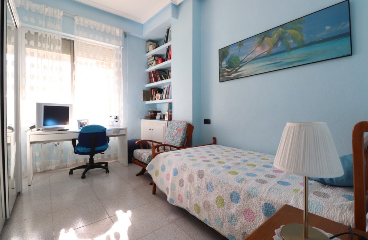 Reventa - Apartamento / piso -
Rojales - Rojales Centro