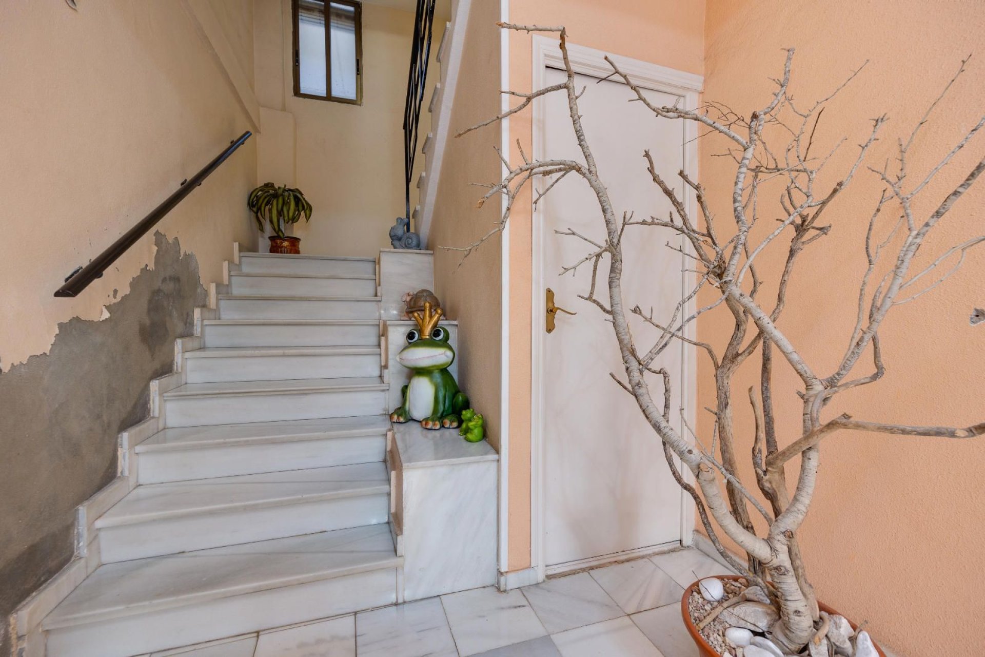 Reventa - Apartamento / piso -
Torrevieja - Centro - Muelle Pesquero