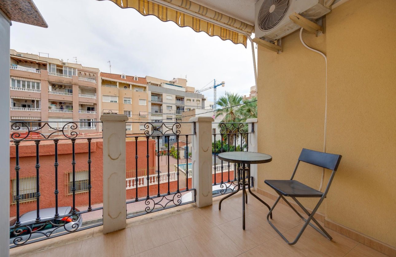 Reventa - Apartamento / piso -
Torrevieja - Centro