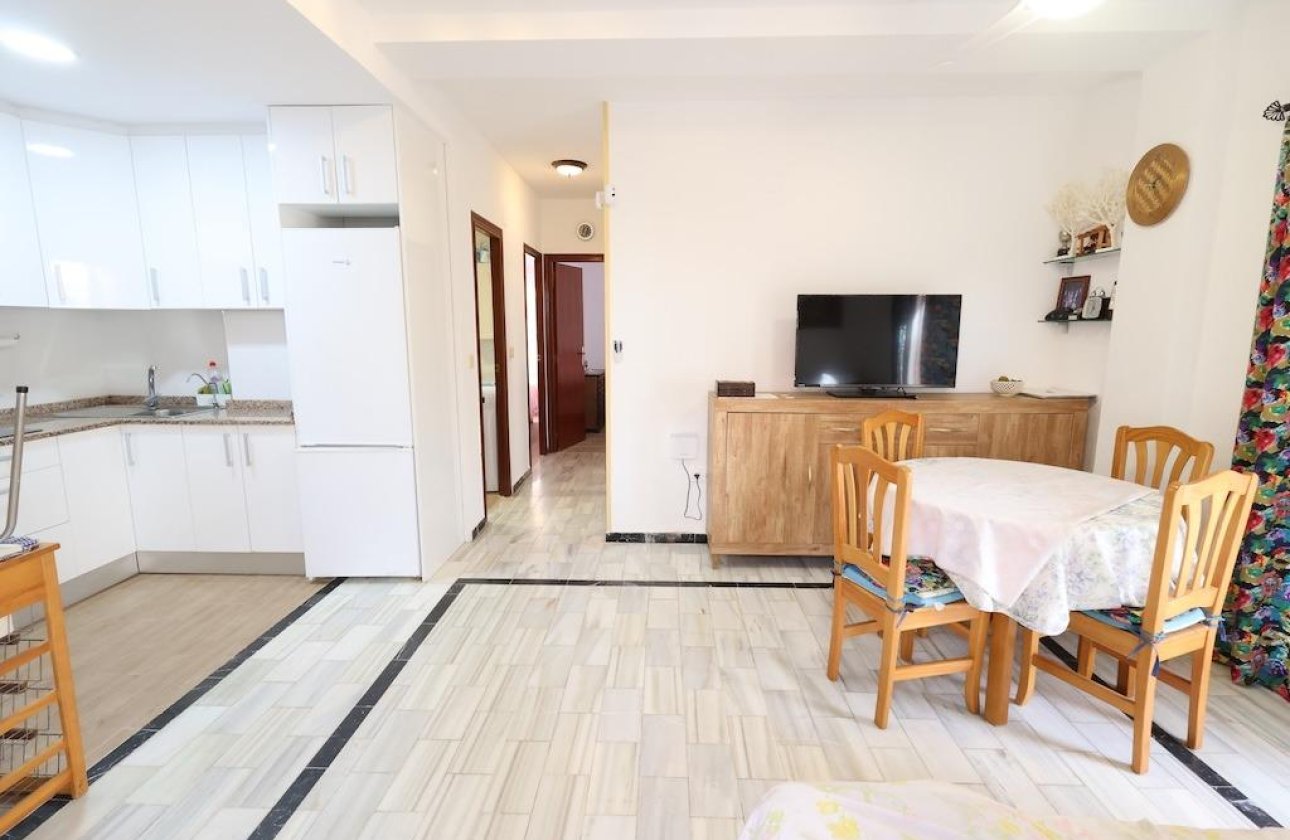 Reventa - Apartamento / piso -
Torrevieja - La Mata pueblo