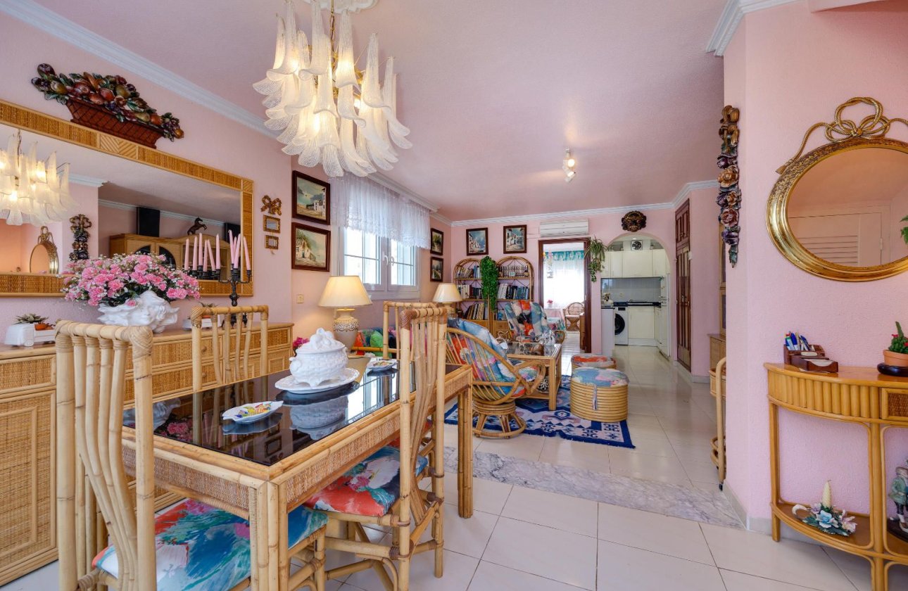 Reventa - Apartamento / piso -
Torrevieja - La Mata