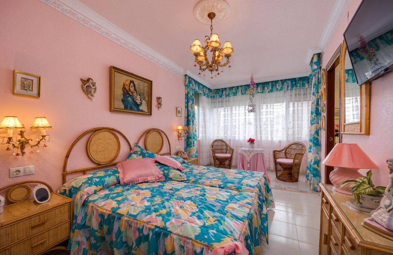 Reventa - Apartamento / piso -
Torrevieja - La Mata