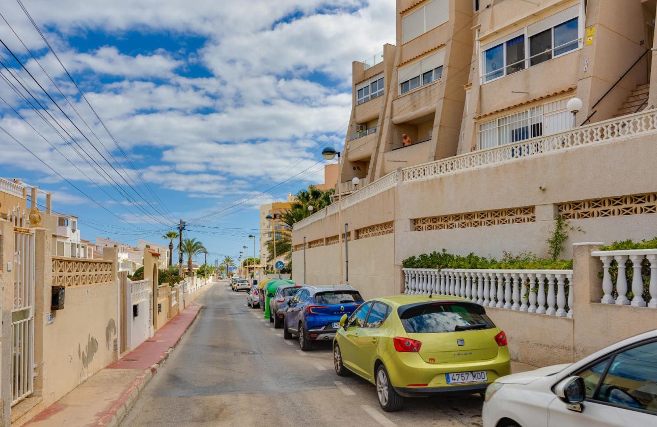 Reventa - Apartamento / piso -
Torrevieja - La Mata