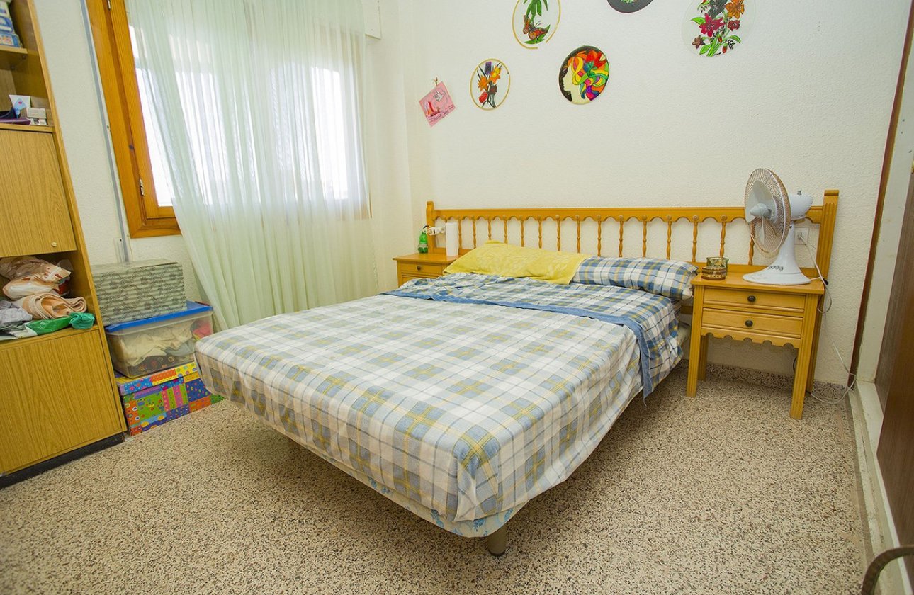 Reventa - Apartamento / piso -
Torrevieja - La Mata