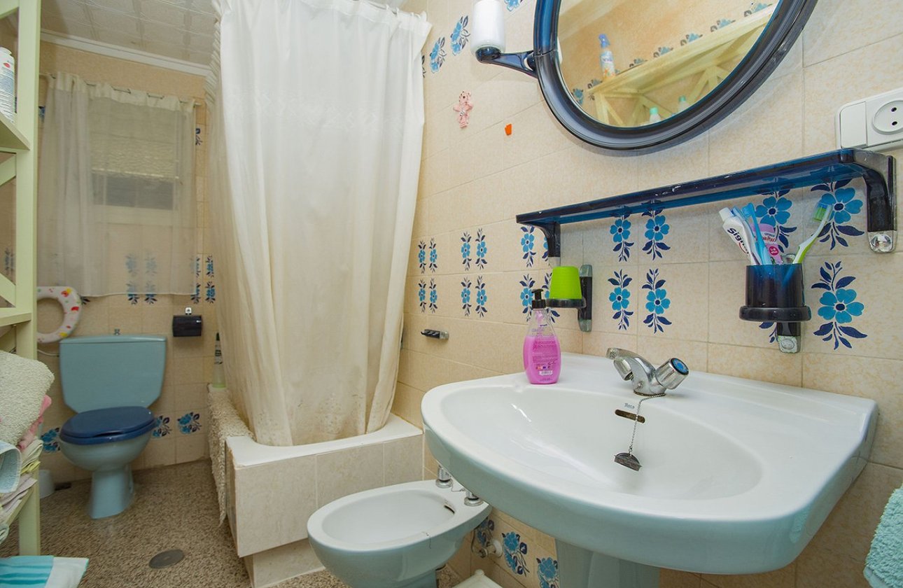 Reventa - Apartamento / piso -
Torrevieja - La Mata