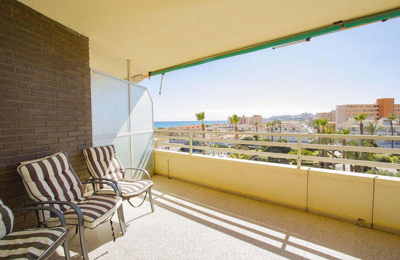 Reventa - Apartamento / piso -
Torrevieja - La Mata